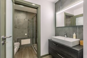 Apartment 5